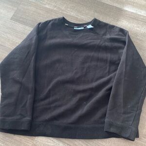 oversized pacer black crewneck